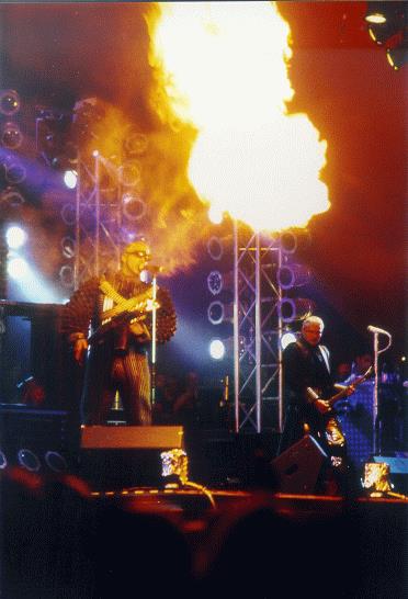 File:flamethrowerRammstein1998.jpg