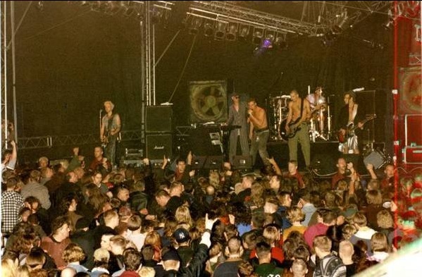 File:22.06.1996band.jpg