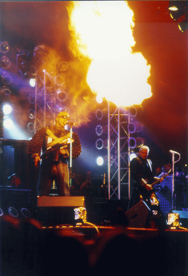 File:27.06.1998rammstein3.gif
