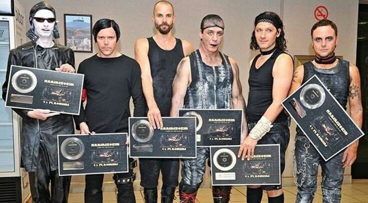 File:Award lifadplatinum.jpg