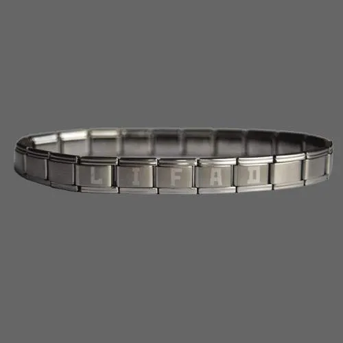 File:merch 741 1.webp