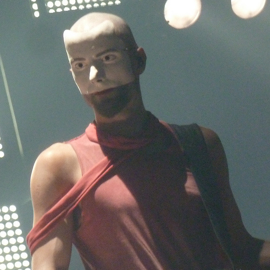 File:OliDuHastMask.png