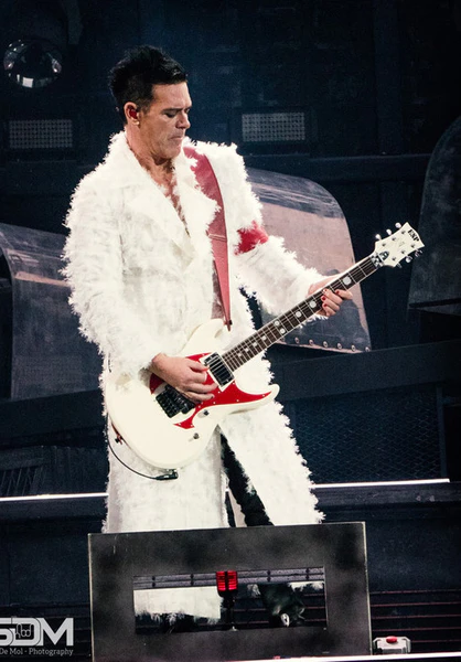 File:richard-chicken-coat.jpeg
