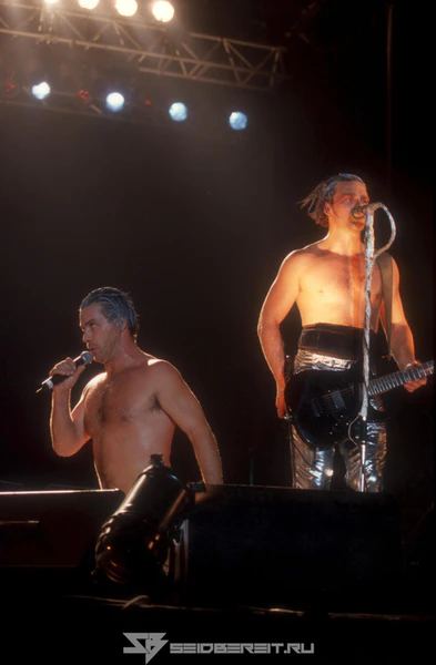 File:15.08.1998band.jpg