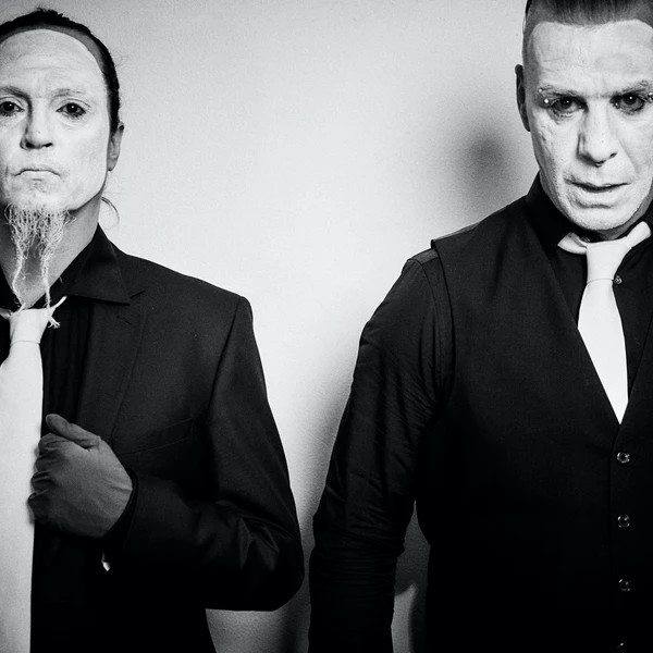 File:Lindemann Complete Apple Music cover.png