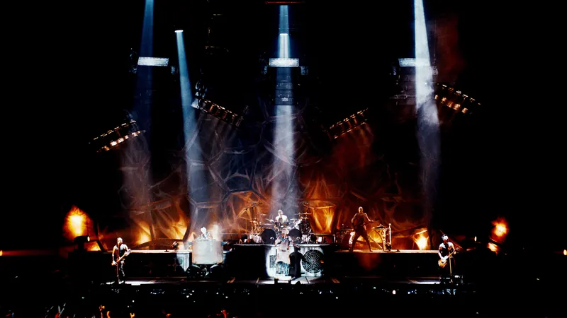 File:RammsteinParisPromo 9.jpg