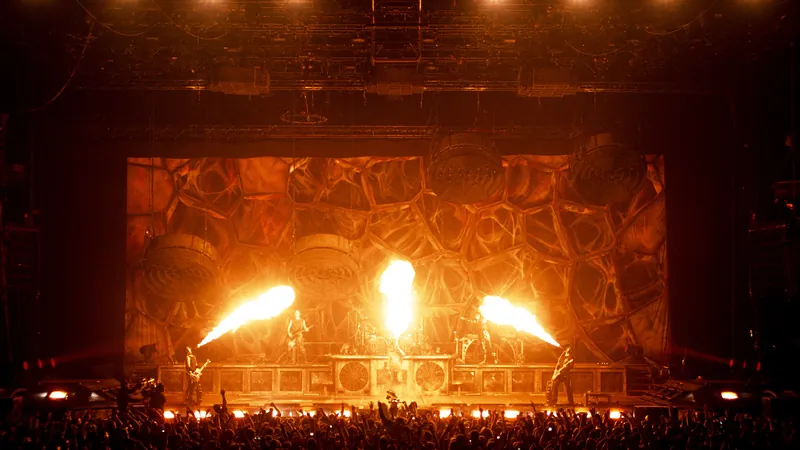 File:RammsteinParisPromo 1.jpg