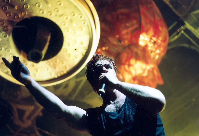 File:18.05.2001till.jpg