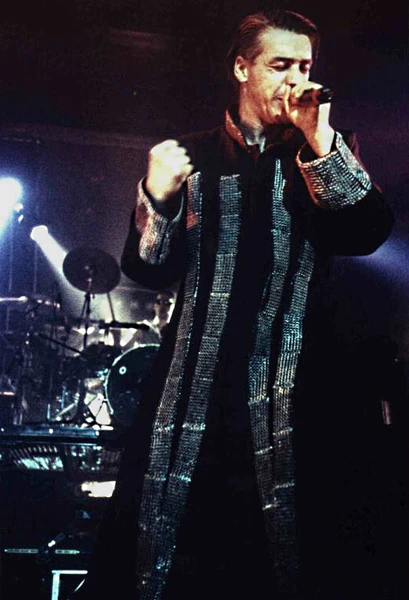 File:Hamburg1997.05.07RobeTier.jpg