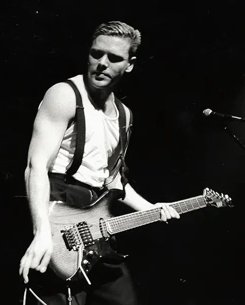 File:richard tanktop outfit.jpg