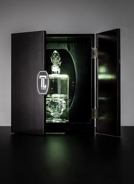 File:tlberlin-vodka.jpg