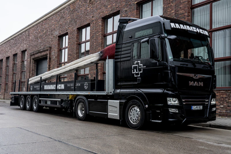 File:Rammstein-truck.jpg