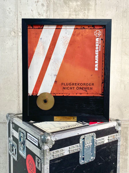File:Paul Reise Gold World.jpg