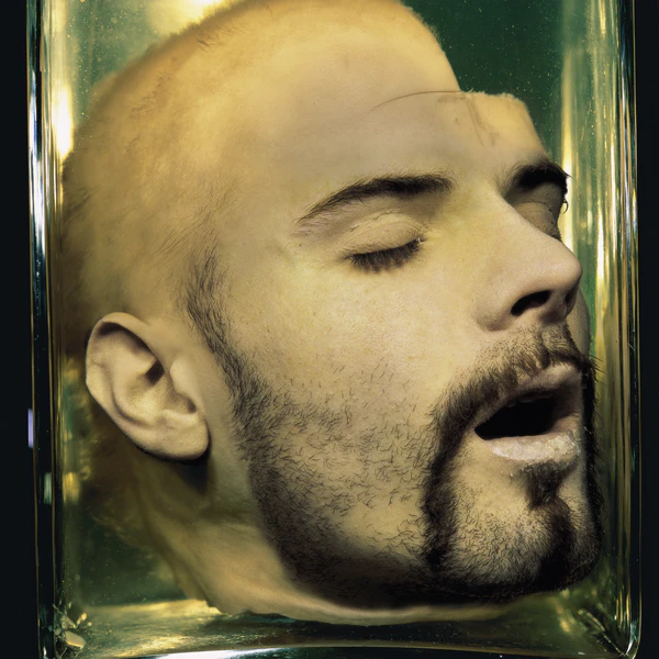 File:oliver im glas.png