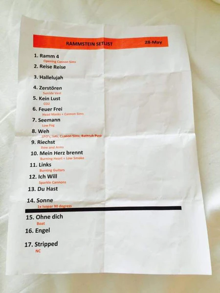 File:28.05.2016setlist.jpg
