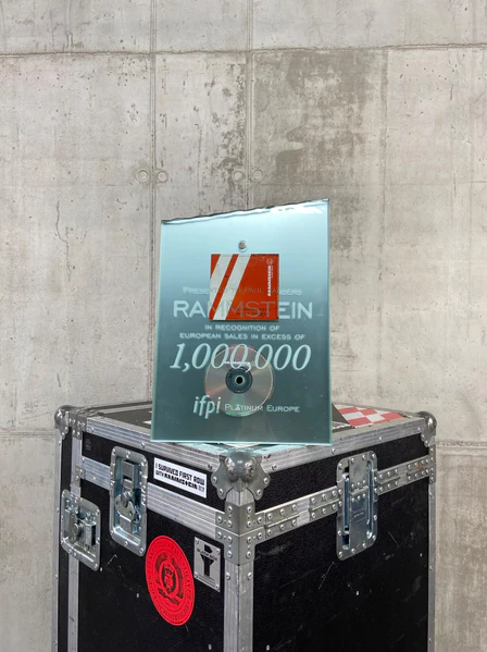 File:Paul Reise Multi-Platinum Europe.jpg
