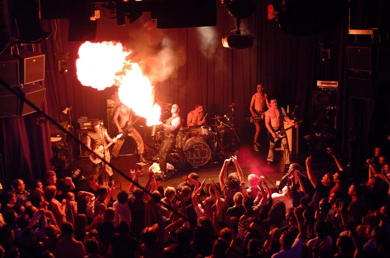 File:19.06.2002band.jpg