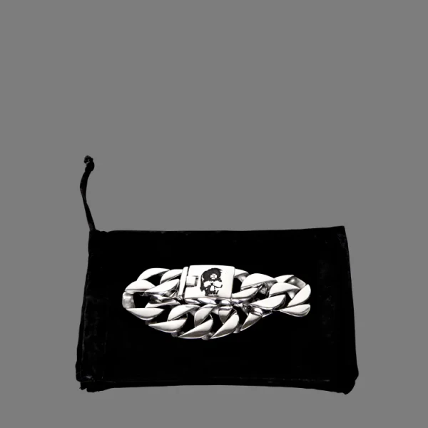 File:merch 1265 2.webp